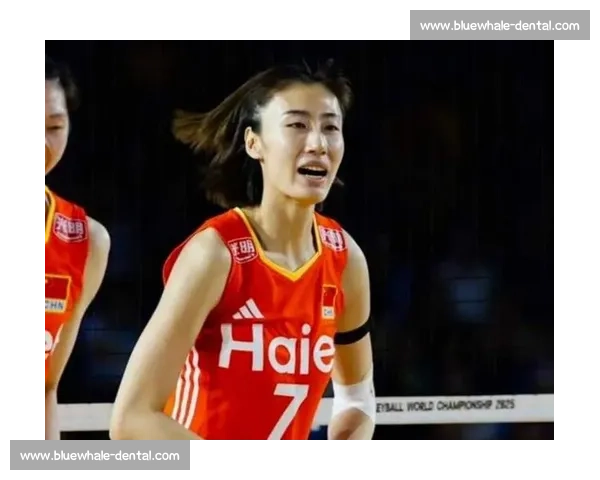 中国女排鏖战土耳其，技战术对决引发球迷热议与期待